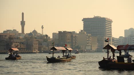 Old-Deira-long-boats-Dubai