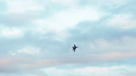 F-A-18-Hornet-Fighter-Jet-flying-in-Brisbane-for-Riverfire-2022-near-the-skyscrapers