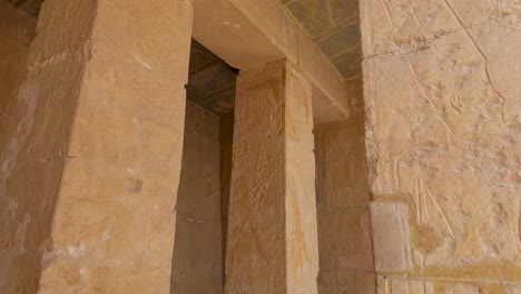 Mortuary-Temple-of-Hatshepsut-drawings-on-columns,-ancient-Egyptian-civilization