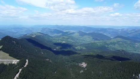 Smooth-tracking-over-the-Romanian-mountains