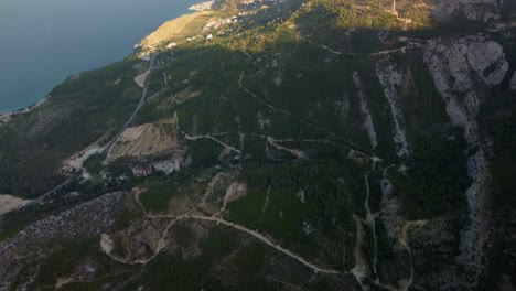 Aerial-Footage-Over-Veliko-Brdo,-Mararska-up-to-the-Sea-View,-Croatia