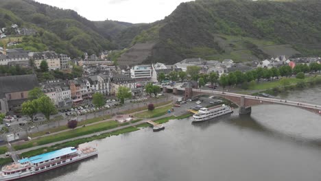 4K-Aerial-drone-view-of-Cochen-town-in-Mosel-vally,-Germany