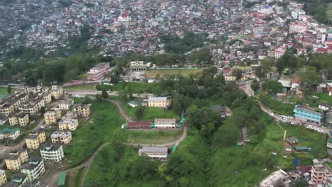 Szenische-Drohnenansicht-Von-Kohima,-Der-Hauptstadt-Von-Nagaland