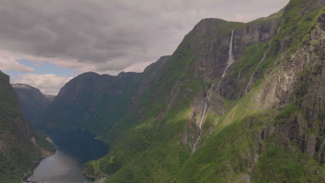 The-impressive-Kjelfossen-Waterfall-in-Norway.-Famous-landmark