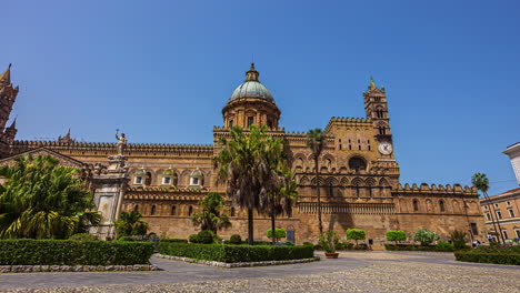 Monreale-Cathedral-in-Palermo,-Sicily,-Italy