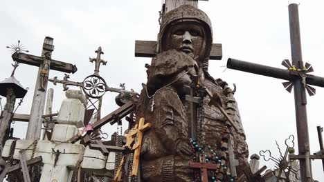 The-famous-lithuanian-hill-of-crosses