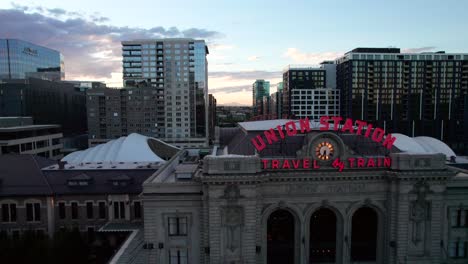 Vintage-train-station-sign-in-Denver,-Colorado