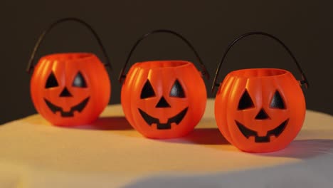 Mini-Halloween-Pumpkin-Basket-in-Diagonal-Line