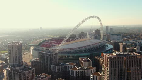 Estadio-De-Wembley-Y-Paisaje-Urbano,-Londres.-Vista-Panorámica-Aérea