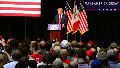 Us-Republican-Presidential-Hopeful-Donald-Trump-Delivers-Speech-To-Voters-And-Political-Supporters,-Iowa-Caucus