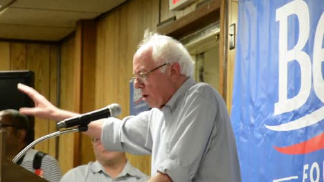 Socialist-Progressive-Democrat-Presidential-Candidate-Senator-Bernie-Sanders-Speaks-To-Union-Supporters,-Iowa-Caucus