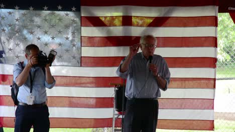 Socialist-Progressive-Democrat-Presidential-Candidate-Senator-Bernie-Sanders-Stump-Speech-To-Supporters,-Iowa-Caucus