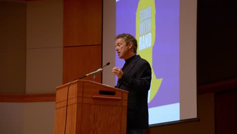 Libertarian-Kentucky-Senator-Republican-Presidential-Candidate-Rand-Paul-Talks,-Constitutional-Checks,-Iowa-Caucus