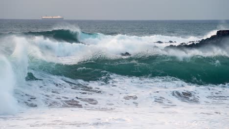 Beautiful-Slow-Motion-Slo-Mo-Ocean-Waves-Crashing-And-Breaking-Off-The-Sea-Shore-In-Hawaii