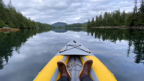 Excellent-Pov-Footage-Of-A-Kayaker-Sailing-Through-Alaska'S-Magoun-Islands