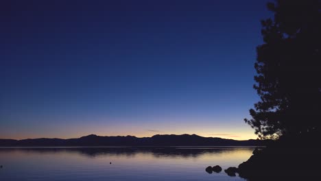 Beautiful-Establishing-Shot-Of-Lake-Tahoe,-California,-Nevada,-Sierras-At-Dawn-Or-Dusk
