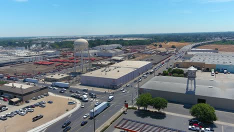 Establishing-Aerial-Of-Merced,-California-Watertank-And-Suburbs