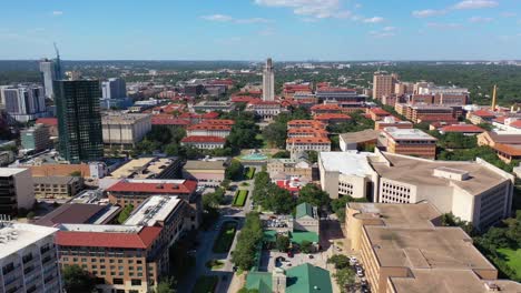 Buena-Antena-Sobre-El-Campus-De-La-Universidad-De-Texas-En-Austin,-Texas