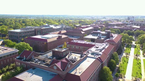 Antena-Del-Campus-De-La-Universidad-De-Purdue-En-West-Lafayette,-Indiana