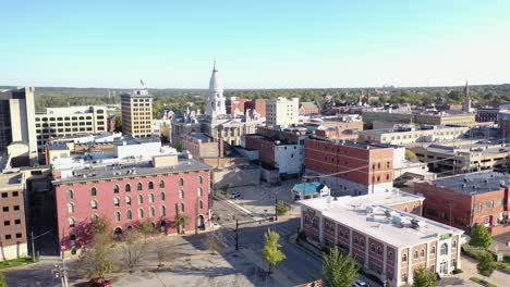 Buena-Antena-Del-Centro-De-Lafayette-Indiana-Y-La-Torre-Del-Palacio-De-Justicia