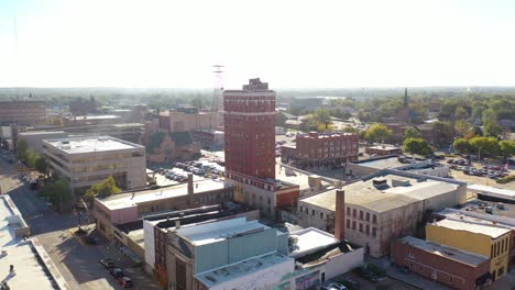 Antena-Sobre-El-Centro-De-Terre-Haute,-Indiana