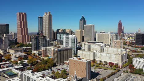 Excelente-Antena-De-Establecimiento-Del-Distrito-De-Negocios-Del-Centro-De-Atlanta,-Georgia