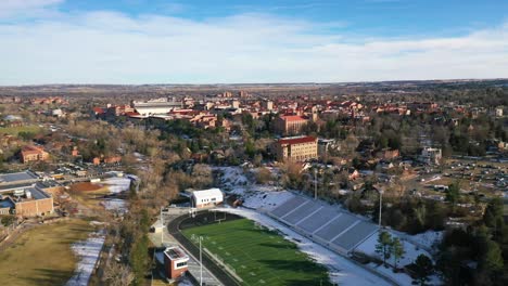 Antena-Sobre-El-Campus-De-Boulder-De-La-Universidad-De-Colorado-En-Invierno