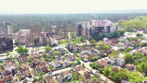 Shocking-Aerial-Of-Vast-Destruction-In-Irpin-Ukraine-Near-Kyiv,-From-Russian-Bombing