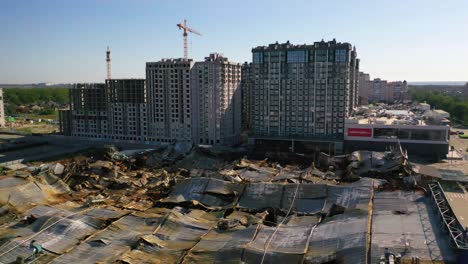 Shocking-Aerial-Of-A-Shopping-Mall-Destroyed-By-Russian-Rocket-Attacks-In-Kyiv,-Ukraine