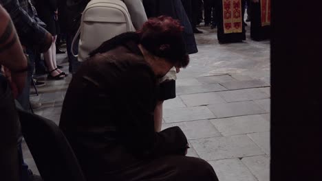 Mourners-Gather-And-Cry-At-The-Coffin-Of-A-Dead-Ukrainian-Soldier-During-A-Funeral-Service-In-Lviv,-Ukraine