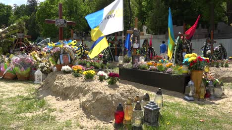 Lviv---Freshly-Dug-Graves-Mark-Makeshift-Memorials-To-Fallen-Soldiers-In-The-War-In-Ukraine