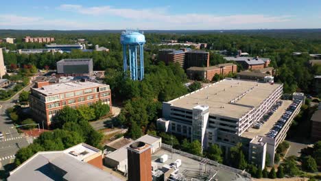 Antena-Sobre-El-Campus-De-La-Universidad-De-Carolina-Del-Norte-En-Chapel-Hill