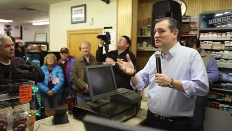 Kampagnenveranstaltung-Der-Republikanischen-Partei-Für-Den-Us-präsidenten,-Die-Zum-Iowa-caucus-Mit-Texas-senator-Ted-Cruz-Führt