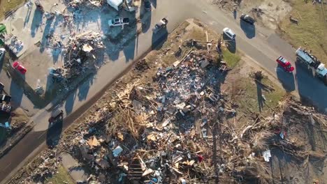 Aerial-Of-Tornado-Damage-And-The-Destruction-Of-Homes-In-The-Town-Of-Mayfield,-Kentucky