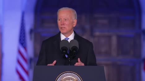 El-Presidente-Joe-Biden-Visita-Varsovia,-Polonia-Y-Habla-En-Apoyo-De-Ucrania-En-La-Guerra-Contra-Los-Rusos,-Comenta-Que-La-Guerra-Es-Un-Fracaso-Para-Rusia-Y-Una-Victoria-Para-La-Otan