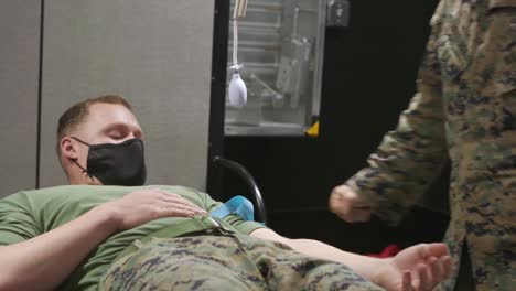 Us-Navy-Hospitalmen-Conduct-Valkyrie-Emergency-Whole-Blood-Transfusion-Training-At-Camp-Lejeune,-Nc