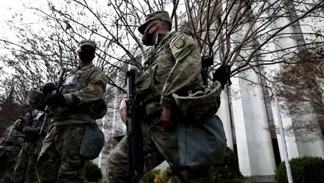 Soldados-De-La-Guardia-Nacional-De-Utah-Brindan-Seguridad-Antes-De-La-Inauguración-Presidencial-De-Joe-Biden-En-Washington,-Dc