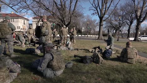 Los-Soldados-De-La-Guardia-Nacional-De-Minnesota-Están-Listos-Para-Brindar-Seguridad-Para-La-Toma-De-Posesión-De-Biden-En-Washington,-Dc