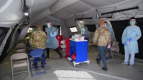 Us-Air-Force-559th-Medical-Group-Aviadores-Covid-19-Entrenamiento-De-Vacunas-Contra-La-Pandemia,-Base-Conjunta-San-Antonio-Sin-Tierra