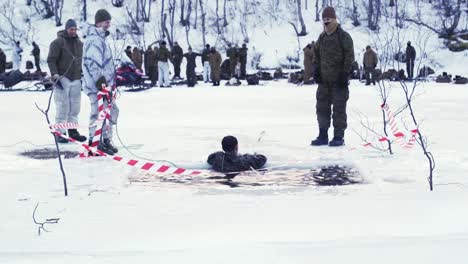 La-Otan-Nos-Recorta-Fuerza-De-Rotación-Marina-Soldados-De-Europa-Ejercicio-De-Entrenamiento-Para-Clima-Frío-Extremo,-Setermoen,-Noruega