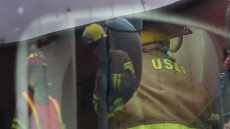 Security-And-Fire-Department-Personnel-Use-“Jaws-Of-Life”,-A-Mock-Car-Crash-Rescue-Training-Exercise-Raf-Mildenhall,-Uk