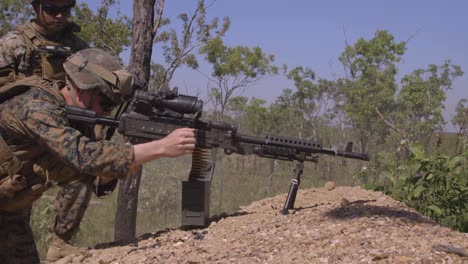 Us-Marines-Conduct-A-Dismounted-To-Humvee-Mounted-M240B-Machine-Gun-Expeditionary-Military-Training-Exercise