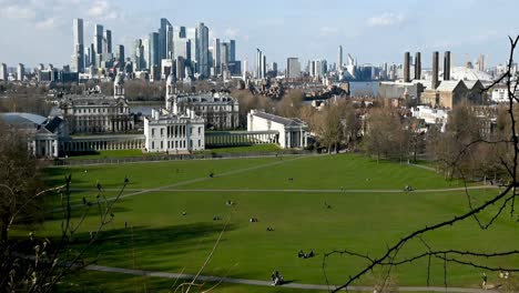 Cima-De-La-Colina-Mirando-Hacia-Greenwich-Park,-Londres,-Reino-Unido