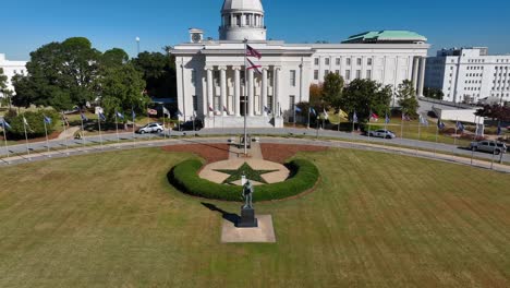 Luftrückzugsenthüllung-Des-Montgomery-Alabama-State-Capitol-Building