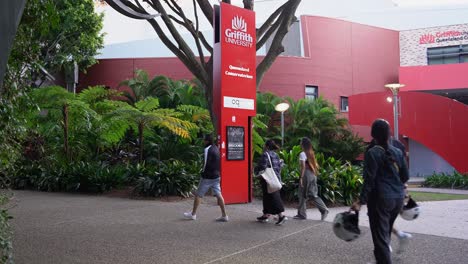 Establishing-panning-shot-capturing-Griffith-University-at-Brisbane-South-Bank-campus,-Queensland-Conservatorium-located-at-the-recreational,-cultural-and-educational-precinct