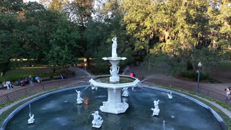 Brunnen-Im-Historischen-Viertel-Forsyth-Park