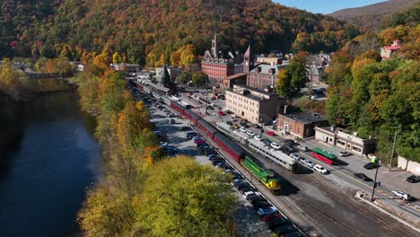 Viaje-En-Tren-En-Jim-Thorpe-Pa-A-Través-Del-Parque-Estatal-Lehigh-Gorge