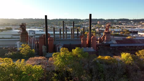 Der-Hochofen-Sloss-In-Birmingham,-Alabama,-Ist-Standort-Des-Bildungszentrums-Und-Nationales-Historisches-Wahrzeichen-Der-USA