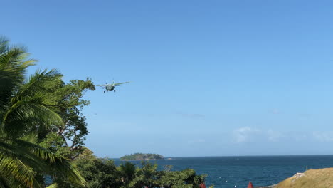 Cesena-Caravan-AN040-Panama-National-Aeronaval-Service-Taking-Off-From-Runway-In-Panama