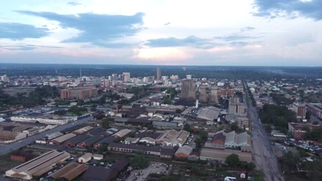 Drone-video-of-the-outskirts-in-Bulawayo,-Zimbabwe